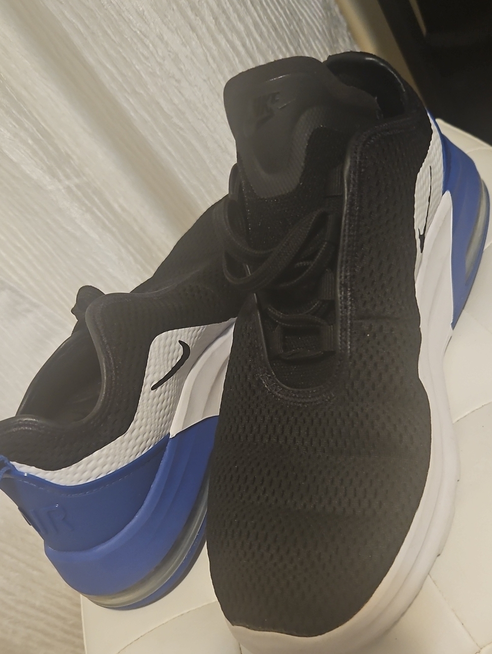 Nike Men's Black and Blue Athletic Shoes